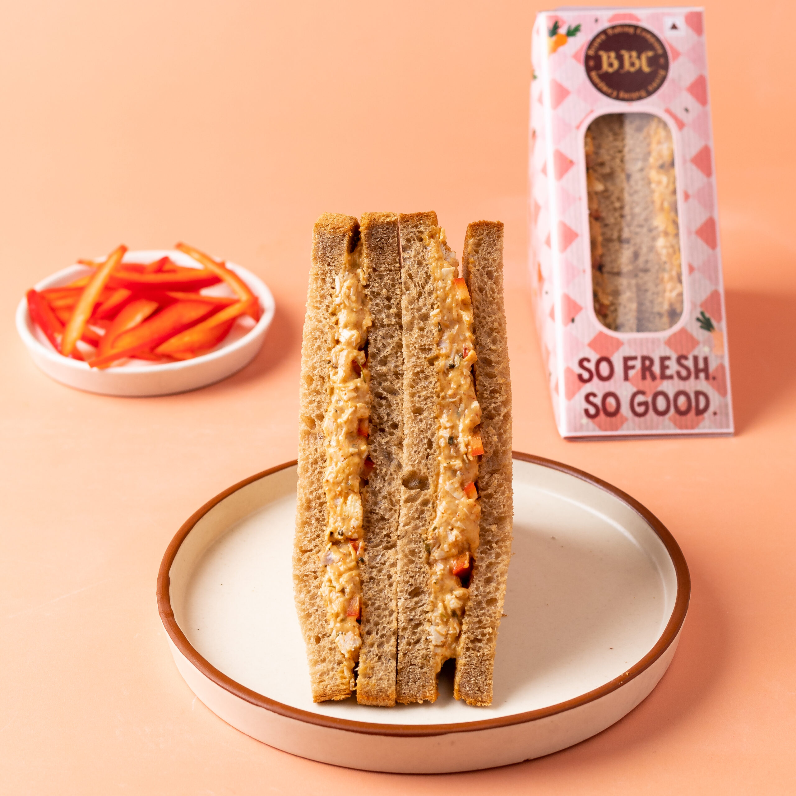 Cold Sandwiches In Brown Bread (Non-Veg)